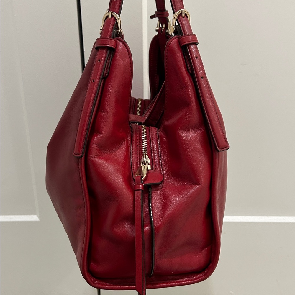 Coach Red Leather Shoulder Bag with Gold Hardware - Picture 5 of 16